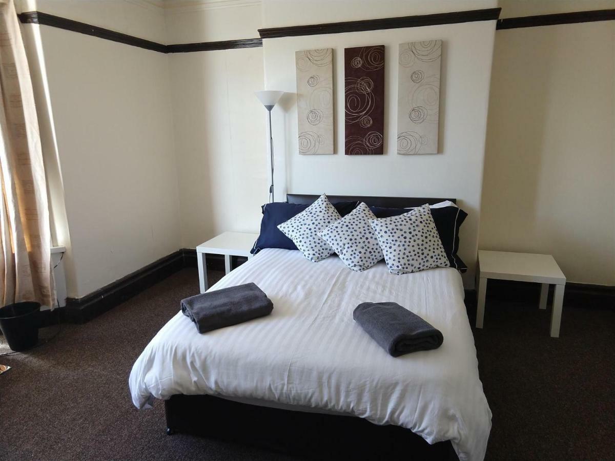 John St Town House - Self Catering - Guesthouse Style - Great Value Family And Double Rooms Workington Ngoại thất bức ảnh